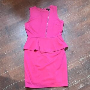🌻3/$15🌻 Banana Republic Vibrant Pink Dress